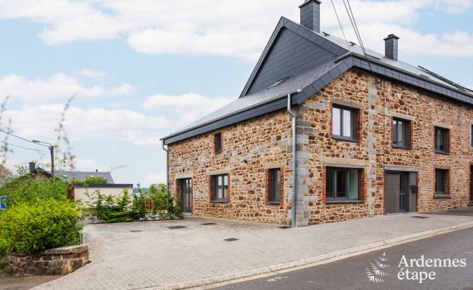 Holiday home in Haut-Fays for 6-7 guests in the Ardennes