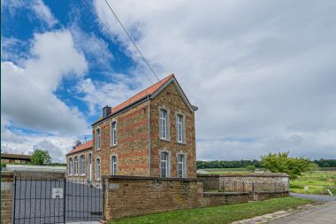 Magnificent holiday home for 14 people in Havelange