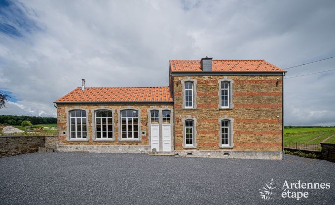 Restored farmhouse in Havelange, Ardennes: space for 15 guests, 6 bedrooms, 5 bathrooms in a nature-rich environment