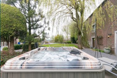 Holiday cottage in Herve for 12/14 persons in the Ardennes