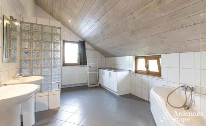 Nice wooden chalet for a stay for 10 people in Houffalize