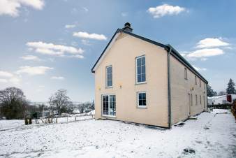 Holiday house for nine people to rent in the Ardennes