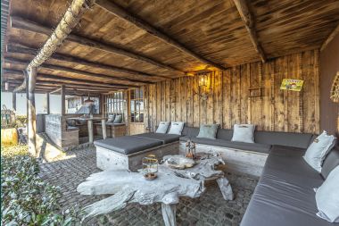 Holiday cottage in Houffalize for 9 persons in the Ardennes