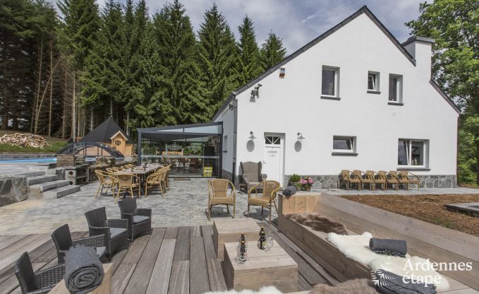 Luxury villa with indoor pool for 14 pers. in Houffalize in the Ardennes