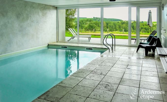 luxury villa in Houffalize: accommodation for 18 people with pool, sauna, and private garden in the Ardennes