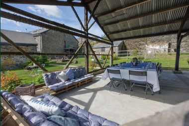 Holiday on a farm in Houffalize for 14 persons in the Ardennes