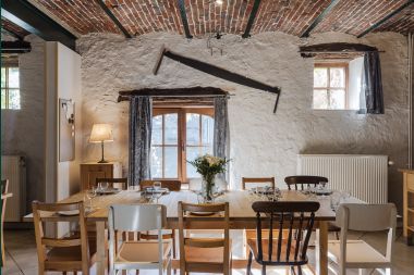 Holiday cottage in Huy for 15 persons in the Ardennes