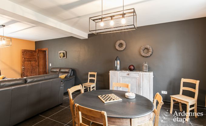 Holiday home with plenty of character for 7/9 people to rent in the Ardennes (Huy)