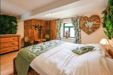 Luxury villa in Jalhay for 12/14 persons in the Ardennes