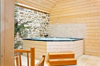 Luxury villa in Jalhay for 23 persons in the Ardennes