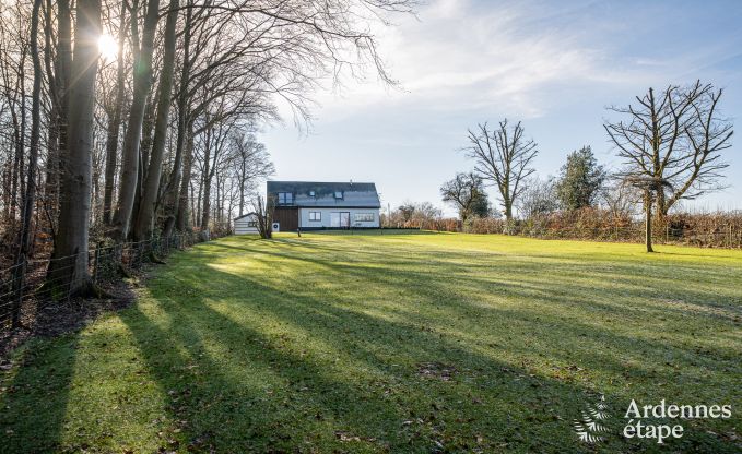 Holiday home in Jalhay: comfort for 8 people, close to Spa and forest edge