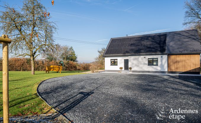 Holiday home in Jalhay: comfort for 8 people, close to Spa and forest edge