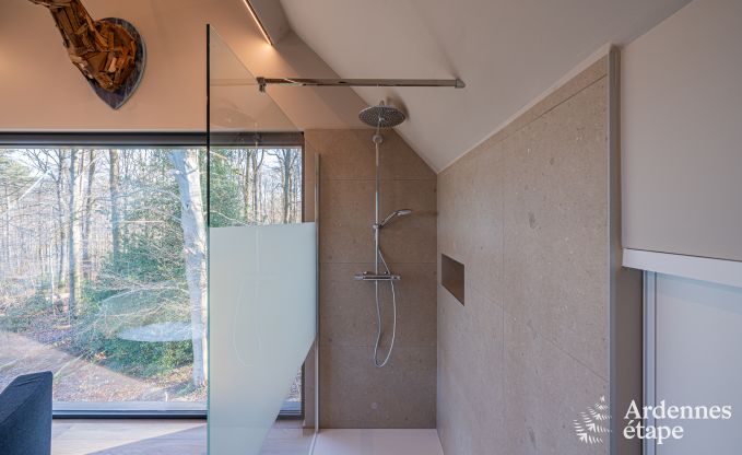 Holiday home in Jalhay: comfort for 8 people, close to Spa and forest edge