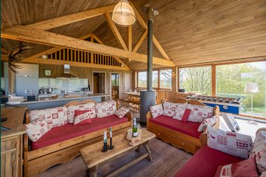 Dog-friendly chalet in La Roche-en-Ardenne, ideal for families