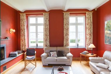 Elegant castle outbuilding in Libin for 14 persons in the Ardennes