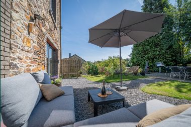 Spacious holiday home in Libin for 15 people with private bathrooms and professional kitchen