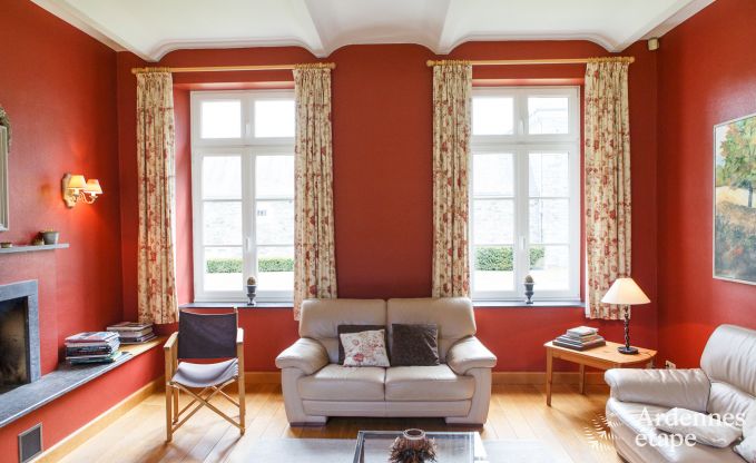 Elegant castle outbuilding in Libin for 14 persons in the Ardennes