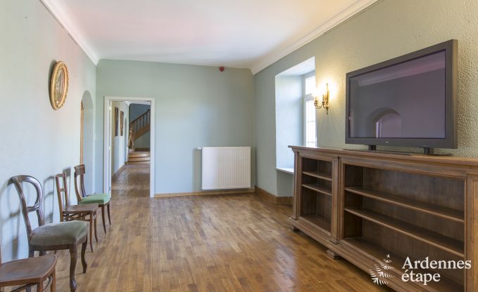 Castle in Libramont-Chevigny for 48 persons in the Ardennes