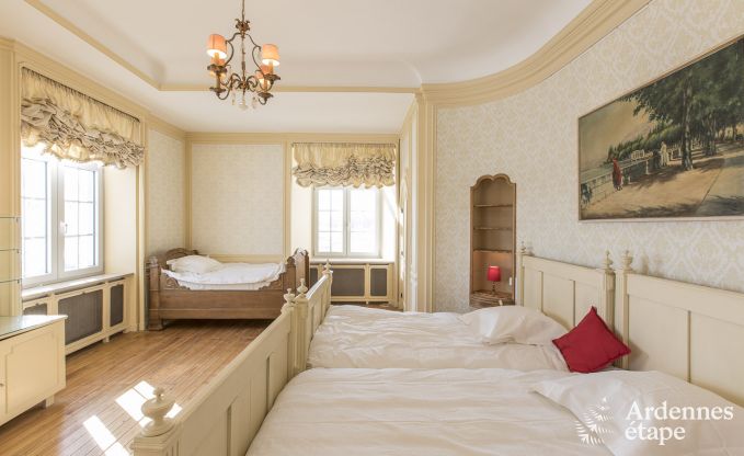 Castle in Libramont-Chevigny for 22 persons in the Ardennes