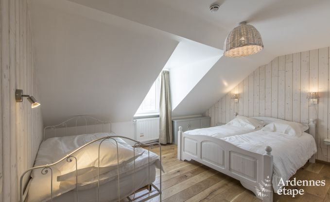 Castle in Libramont-Chevigny for 48 persons in the Ardennes