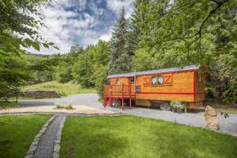 original accomodation in Lierneux: 3 star caravan for 2 people