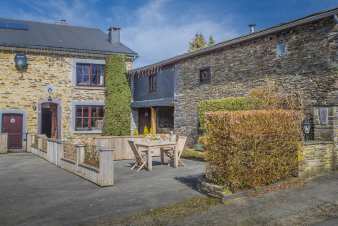 Intimate holiday cottage for 3 pers. in the valley of Lienne in Lierneux