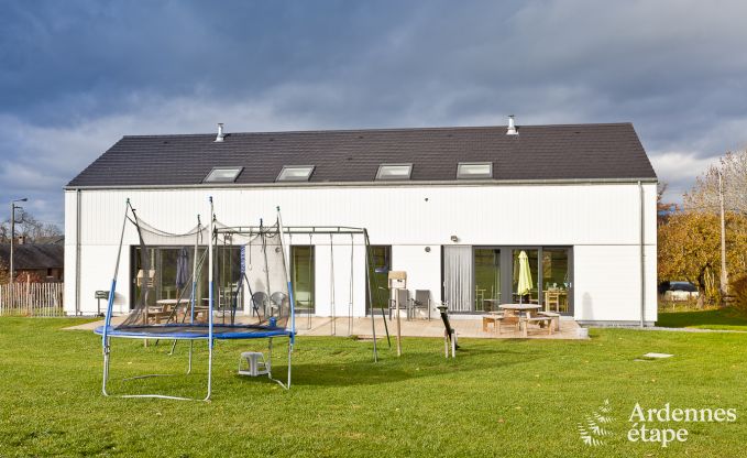Luxurious holiday home for groups of 16 people in Lierneux