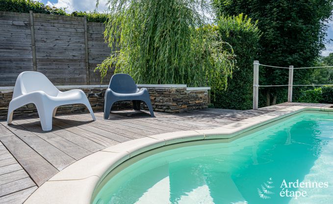 Romantic stay in Lierneux in the Ardennes: Charming holiday home with large jacuzzi, sauna and swimming pool for couples.