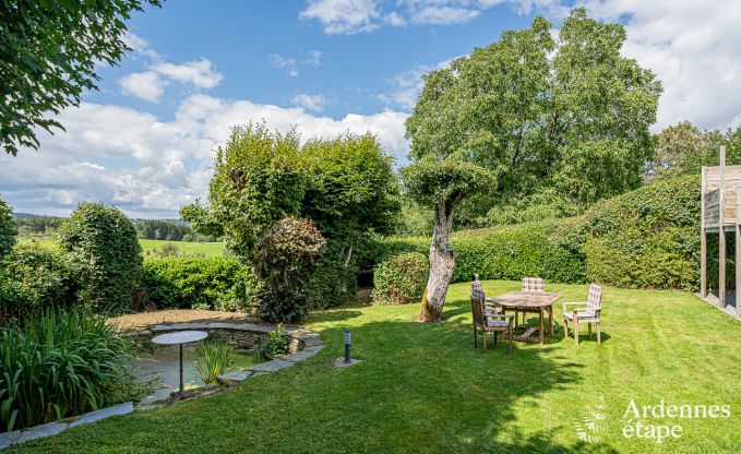 Romantic stay in Lierneux in the Ardennes: Charming holiday home with large jacuzzi, sauna and swimming pool for couples.