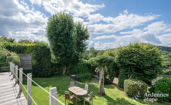 Romantic stay in Lierneux in the Ardennes: Charming holiday home with large jacuzzi, sauna and swimming pool for couples.