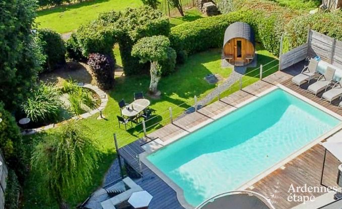 Romantic stay in Lierneux in the Ardennes: Charming holiday home with large jacuzzi, sauna and swimming pool for couples.