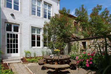 Holiday cottage in Limbourg for 9 persons in the Ardennes