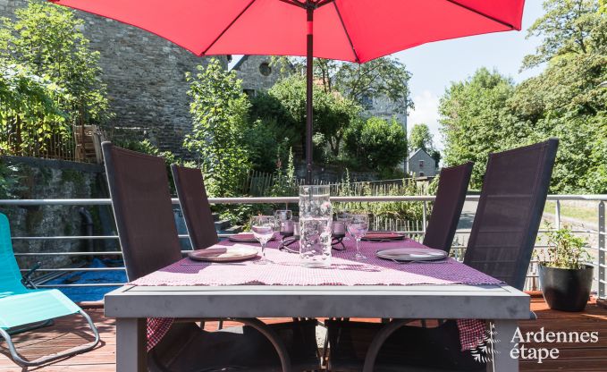 Holiday cottage for 4 persons with view on Limbourg's fort