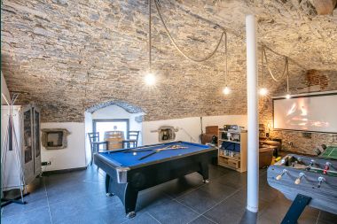 Holiday cottage in Limbourg for 13 persons in the Ardennes