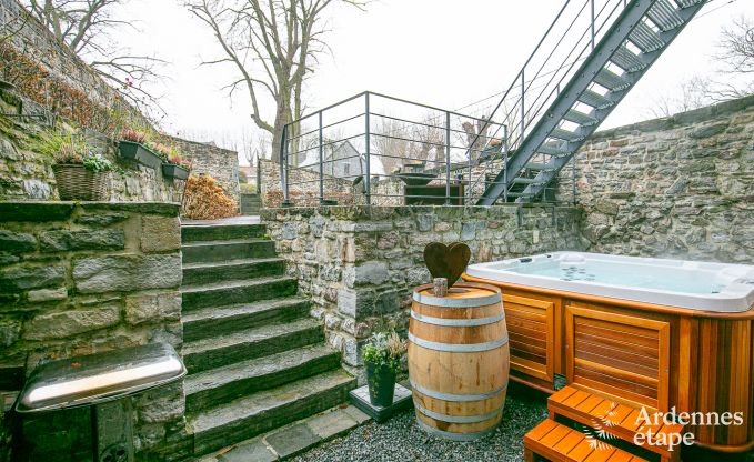 Holiday cottage in Limbourg for 13 persons in the Ardennes