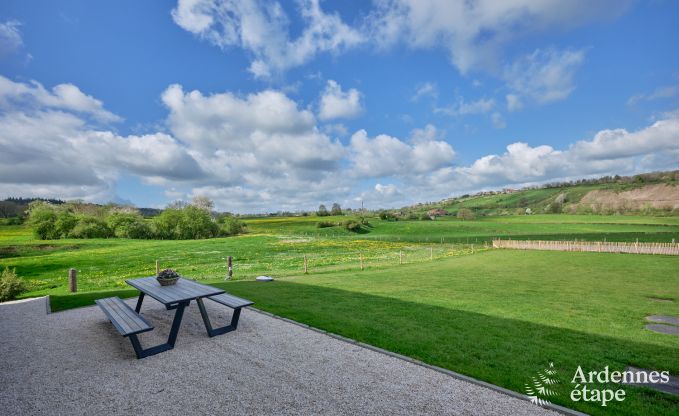 Comfortable holiday villa for 14 in Limburg, Ardennes