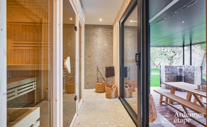 Comfortable holiday villa for 14 in Limburg, Ardennes