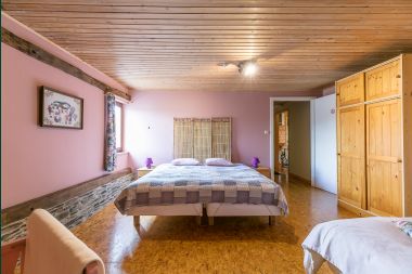 Holiday cottage in Léglise for 15 persons in the Ardennes