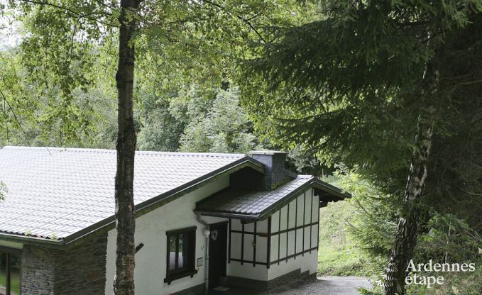 Luxurious holiday cottage for 14 persons in the heart of the nature of Malmedy