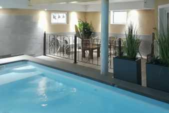 Luxury villa with indoor swimming pool for 9 persons’ holidays in Malmedy