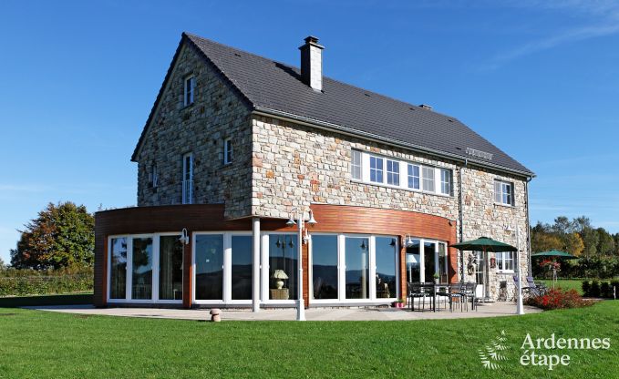 Luxurious 10-person villa with stunning views of Malmedy