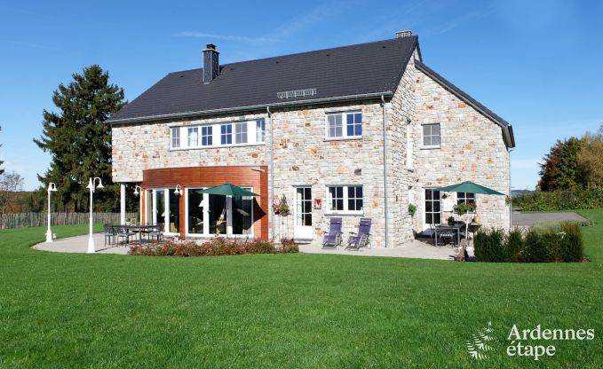 Luxurious 10-person villa with stunning views of Malmedy