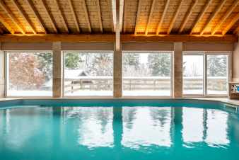 Holiday house for 22 people with indoor swimming pool & sauna in Malmedy