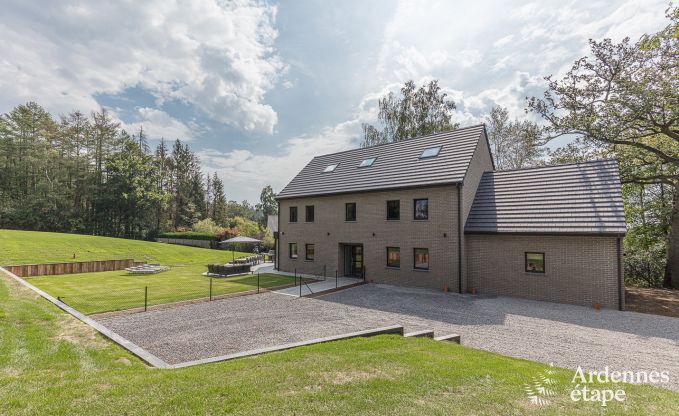 Modern 4-star cottage for 14 people at the edge of the forest, for rent in the Ardennes (Malmedy)