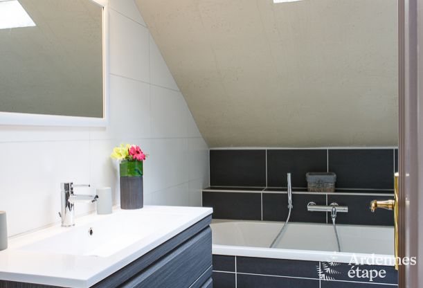 Spacious holiday home for 8 people in Malmedy with 4 bedrooms, sauna, fireplace and private garden