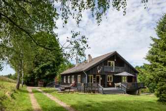 Charming chalet in Manhay for nine guests in the Ardennes