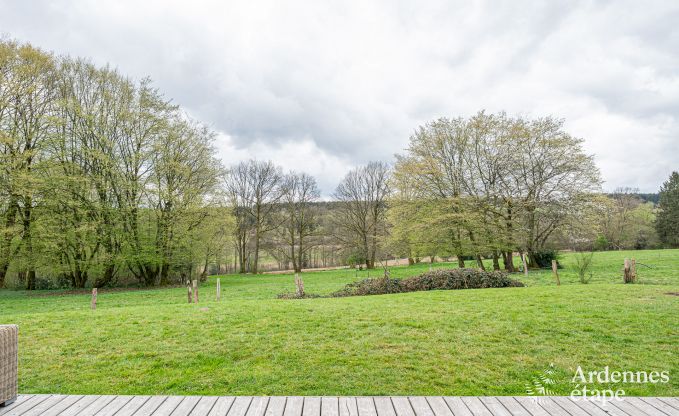 Charming and stylish little farmhouse for 14 people and 2 dogs in Manhay