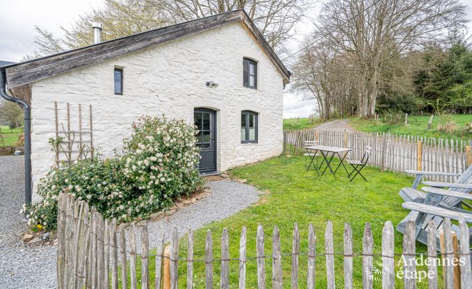 Charming and stylish little farmhouse for 14 people and 2 dogs in Manhay