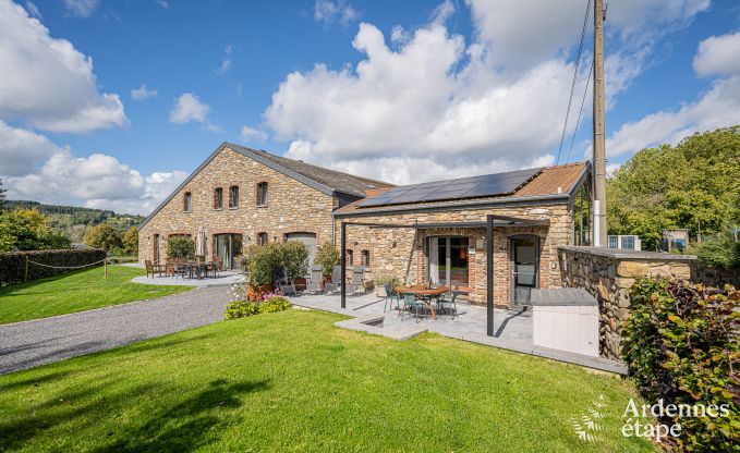 Family-friendly and modernly furnished holiday home Oster for 4 persons with private terrace and garden