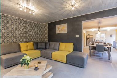 Holiday cottage in Manhay for 9 persons in the Ardennes